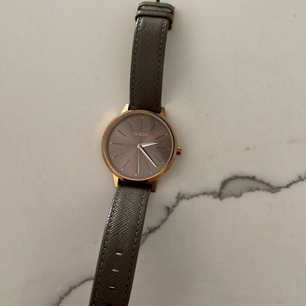 NIXON the kensington watch